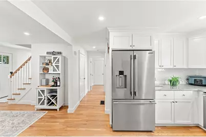 172 Bayview Avenue, Bristol, RI 02809 - Photo 5
