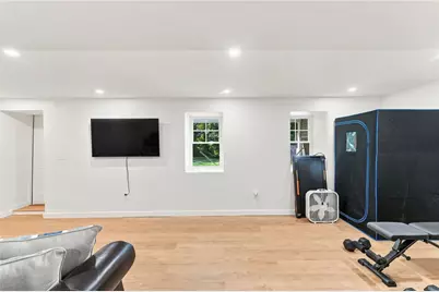 172 Bayview Avenue, Bristol, RI 02809 - Photo 27