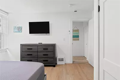 13 Sherman Street #3, Newport, RI 02840 - Photo 9