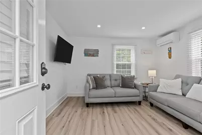 13 Sherman Street #3, Newport, RI 02840 - Photo 3