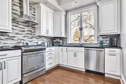 453 Angell Street, Providence, RI 02906 - Photo 15