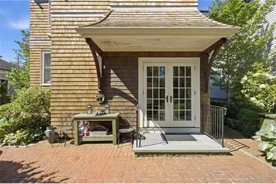 6 Brooks Avenue, Newport, RI 02840 - Photo 33