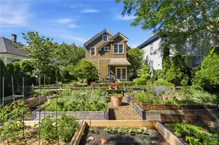 6 Brooks Ave, Newport, RI 02840 - Photo 35