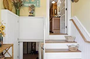 6 Brooks Ave, Newport, RI 02840 - Photo 25