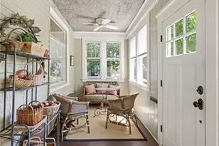 6 Brooks Ave, Newport, RI 02840 - Photo 5