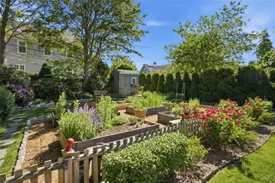 6 Brooks Avenue, Newport, RI 02840 - Photo 31