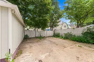 186 California Ave, Providence, RI 02905 - Photo 33
