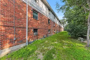 569 Smithfield Rd, North Providence, RI 02904 - Photo 17