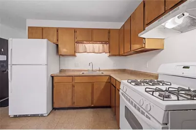 471 Pond Street, Woonsocket, RI 02895 - Photo 11