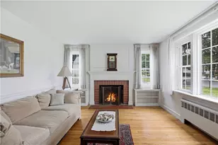 26 Roberta Dr, Barrington, RI 02806 - Photo 17