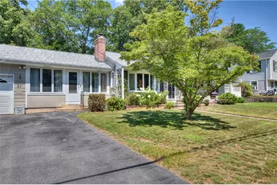 51 Enfield Drive, West Warwick, RI 02893 - Photo 5