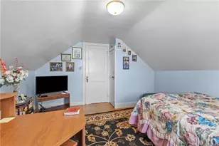 43 Virginia Ave, Woonsocket, RI 02895 - Photo 11