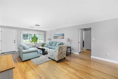 288 Green End Avenue, Middletown, RI 02842 - Photo 7