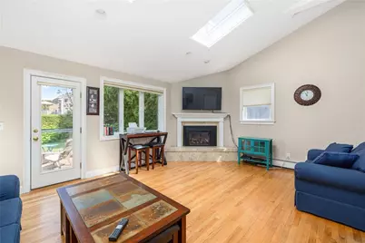 288 Green End Avenue, Middletown, RI 02842 - Photo 21