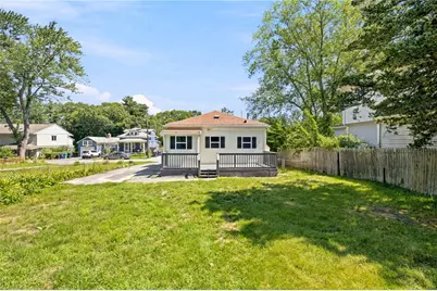 45 Milton Road, Warwick, RI 02888 - Photo 19