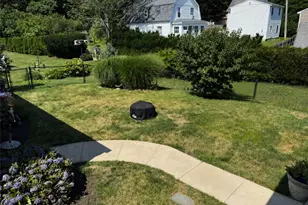 65 Summit Ave, West Warwick, RI 02893 - Photo 37