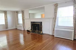 44 Betsey Williams Dr, Cranston, RI 02905 - Photo 3