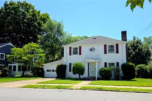 44 Betsey Williams Dr, Cranston, RI 02905 - Photo 1