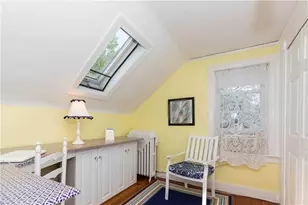 18 Lucas Ave, Newport, RI 02840 - Photo 15