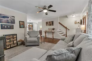 18 Country Hill Ln, Smithfield, RI 02917 - Photo 13