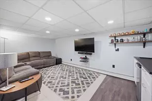 77 Harper Ave, Cranston, RI 02910 - Photo 19