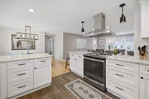 77 Harper Ave, Cranston, RI 02910 - Photo 7