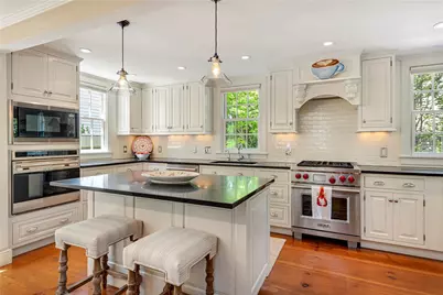 41 Elm Street, Newport, RI 02840 - Photo 15
