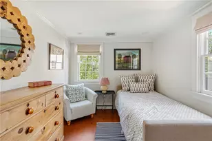 41 Elm St, Newport, RI 02840 - Photo 25