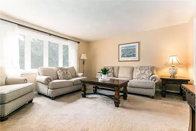 43 Crescendo Drive, Warwick, RI 02889 - Photo 3
