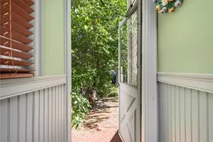 203 Power St, Providence, RI 02906 - Photo 29