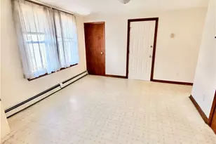 1014 Park Ave, Woonsocket, RI 02895 - Photo 5
