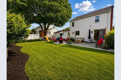 97 Fairfield Road, Cranston, RI 02910 - Photo 27