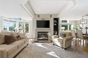 400 Meshanticut Valley Pkwy, Cranston, RI 02920 - Photo 25