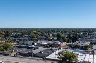 400 Meshanticut Valley Pkwy, Cranston, RI 02920 - Photo 29