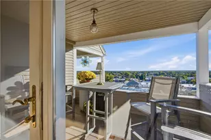 400 Meshanticut Valley Pkwy, Cranston, RI 02920 - Photo 27