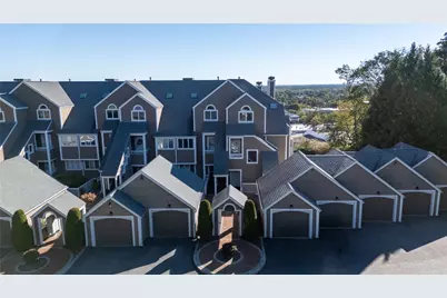 400 Meshanticut Valley Parkway #16, Cranston, RI 02920 - Photo 3