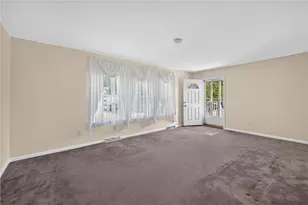 25 Lark Ln, Tiverton, RI 02878 - Photo 11