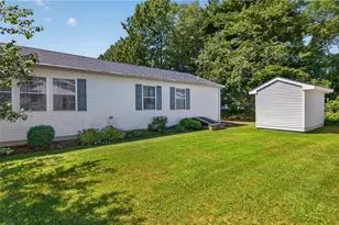 25 Lark Ln, Tiverton, RI 02878 - Photo 5