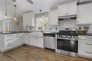 50 Countryside Dr, Cranston, RI 02921 - Photo 7