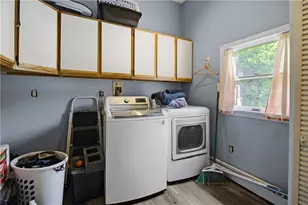50 Countryside Dr, Cranston, RI 02921 - Photo 33