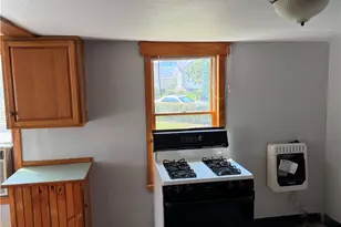 43 Appleton Ave, Pawtucket, RI 02860 - Photo 7