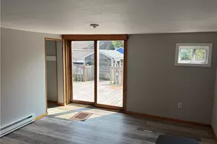 43 Appleton Ave, Pawtucket, RI 02860 - Photo 9