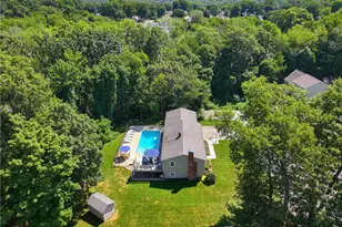 81 Amherst St, Cumberland, RI 02864 - Photo 3