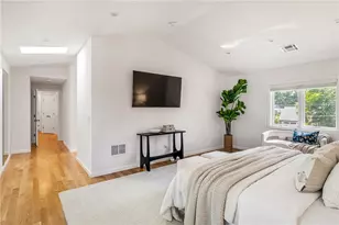 1 Tanglewood Dr, Barrington, RI 02806 - Photo 25