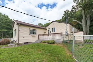 1140 Mt Pleasant Rd, Burrillville, RI 02830 - Photo 3