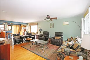 162 Atlantic Dr, Middletown, RI 02842 - Photo 15