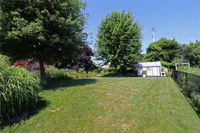 162 Atlantic Drive, Middletown, RI 02842 - Photo 11