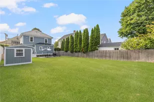 28 Carroll Ave, Newport, RI 02840 - Photo 35