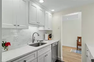 12 Sea Breeze Ln, Bristol, RI 02809 - Photo 9