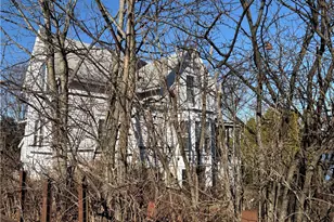 351 County Rd, Barrington, RI 02806 - Photo 17